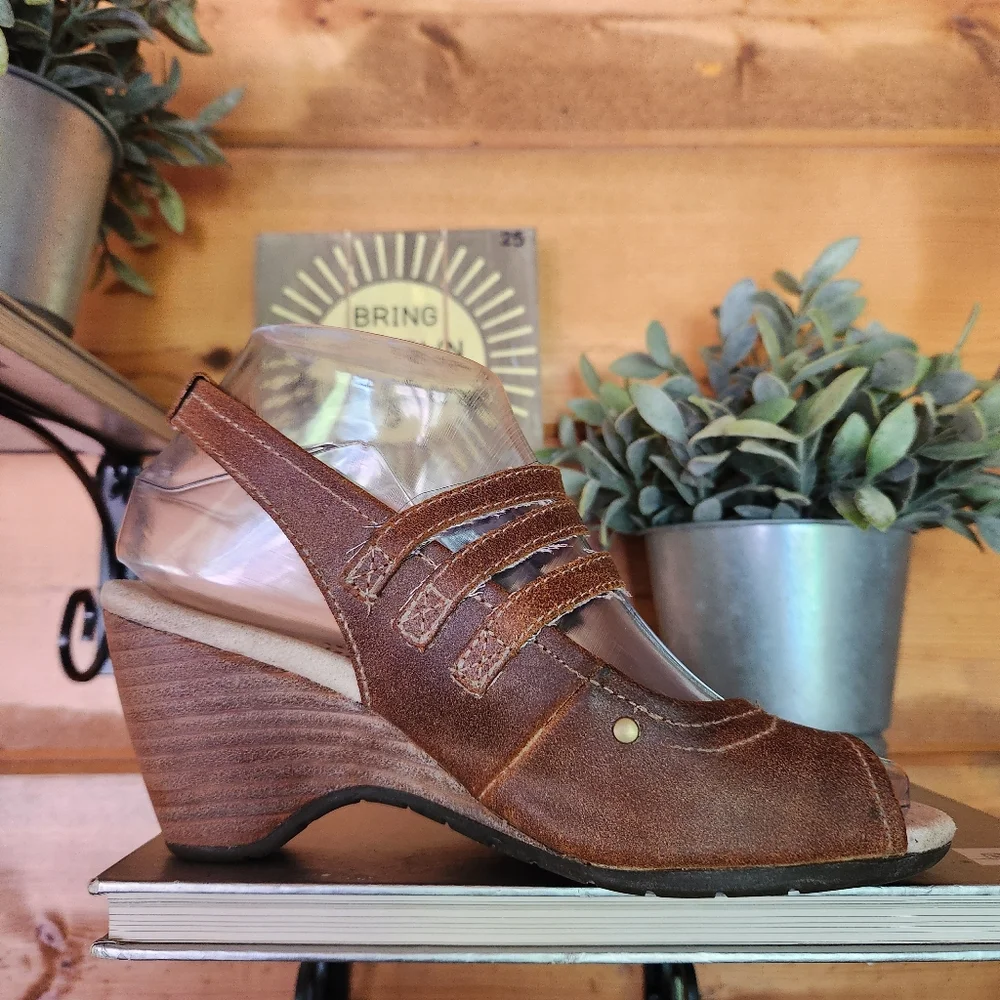 Caterpillar CAT Brown Leather Slingback Mary Jane Wedge Heel‎ Sandals Peep Toe 6